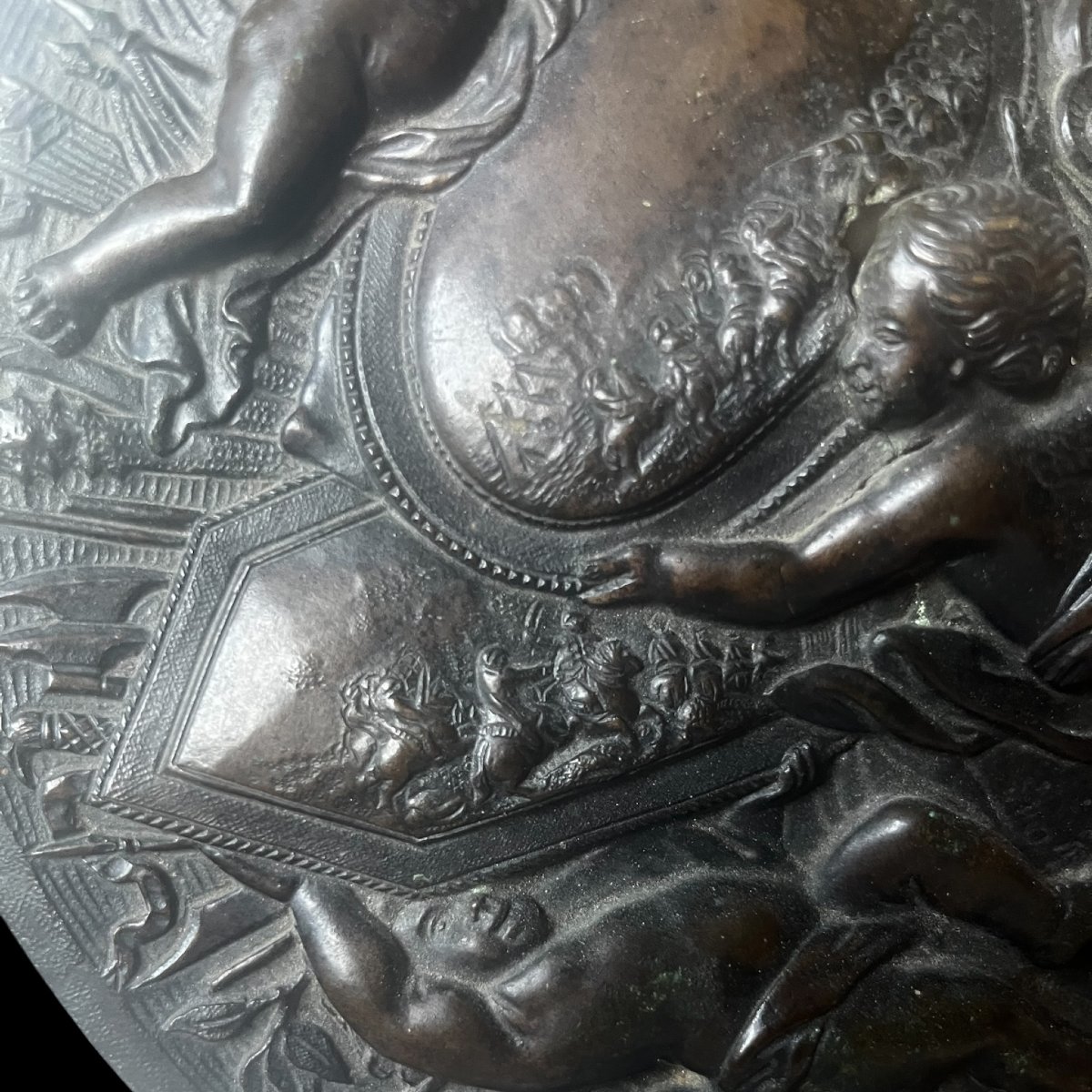 Cast-iron Medallion Depicting An Allegory Of War From The Louis XIV Era-photo-2