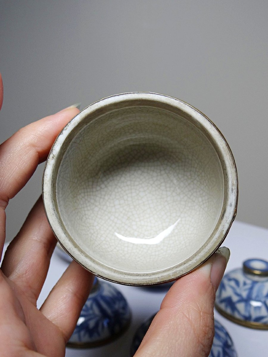 Trio Of Gaiwans, Small Chinese Covered Tea Cups, Hand-painted Porcelain-photo-2