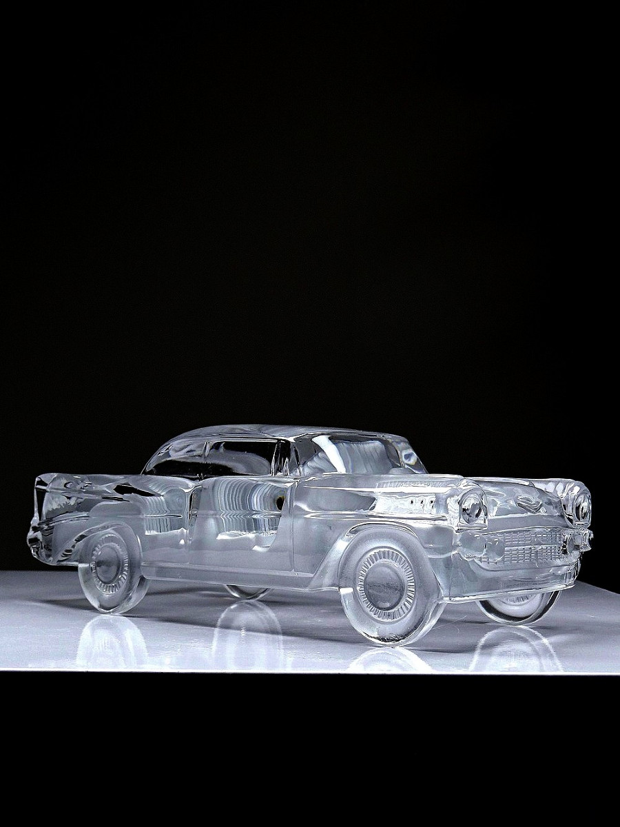 Presse papier vintage grosse voiture Chevrolet Bel Air 1957 en cristal