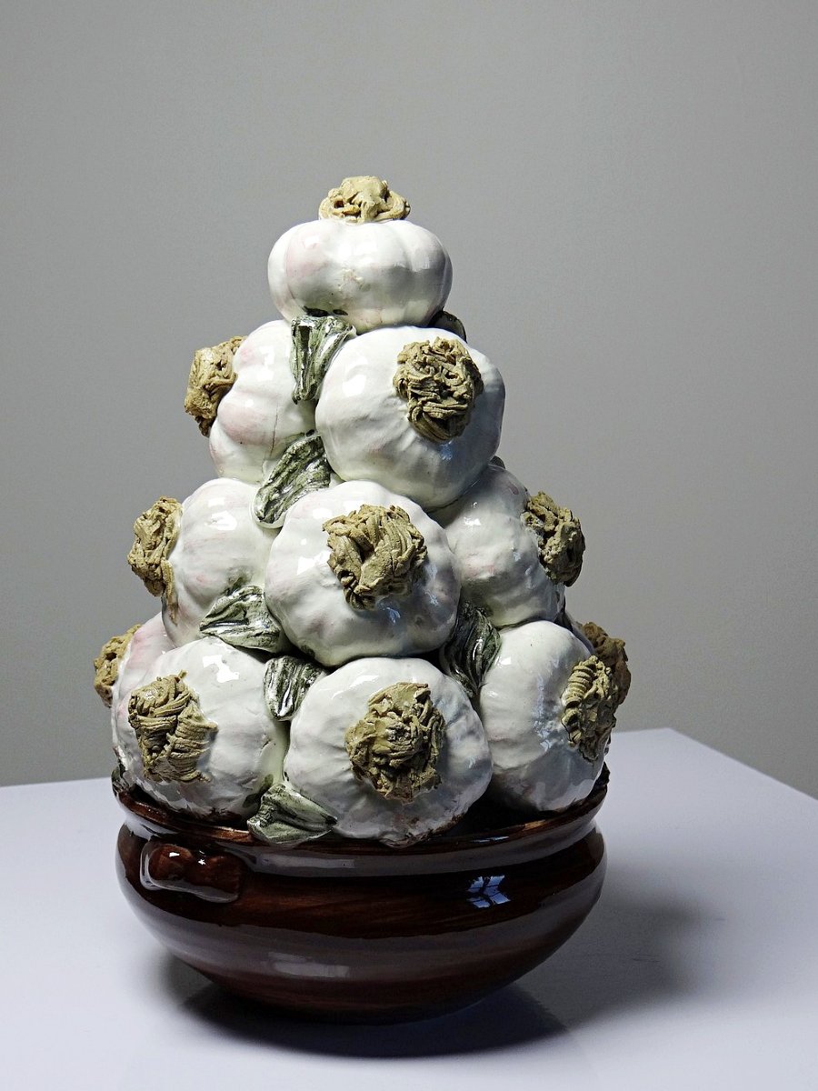 Vintage Trompe-l'oeil Pyramid Of Garlic In Glazed Ceramic, Manises, Spain, 1960-1970-photo-2