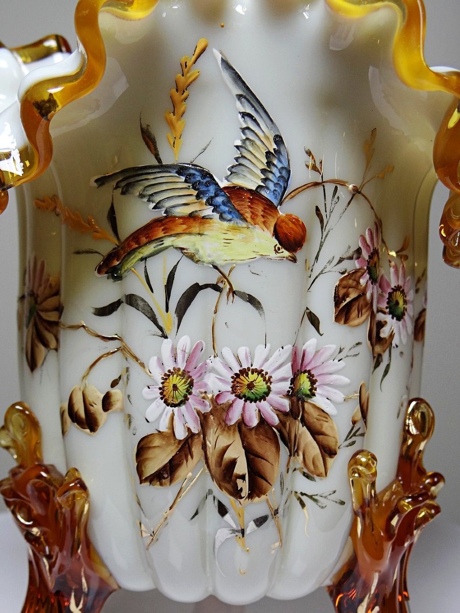 Vase ancien tripode opaline émaillé XIXe-XXe style Victorien-photo-2
