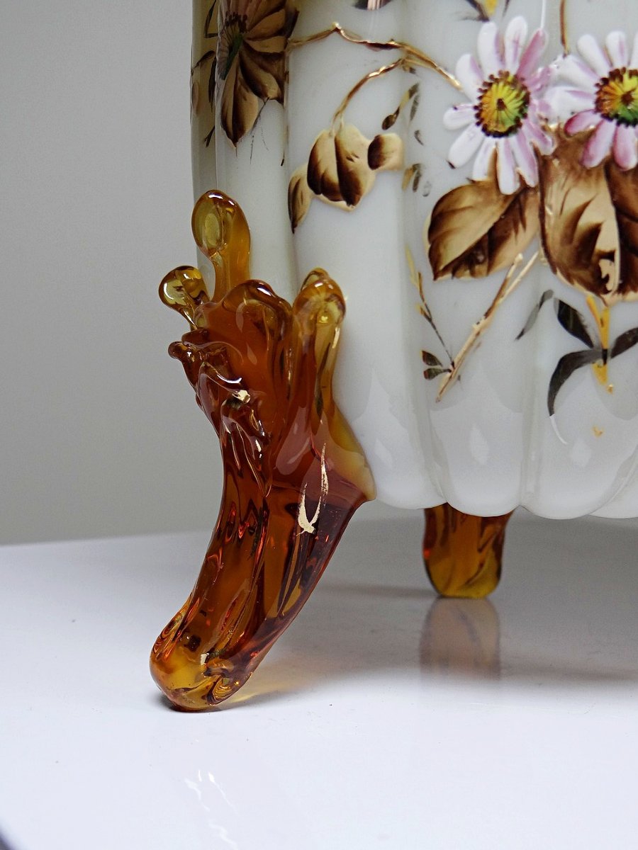 Vase ancien tripode opaline émaillé XIXe-XXe style Victorien-photo-1