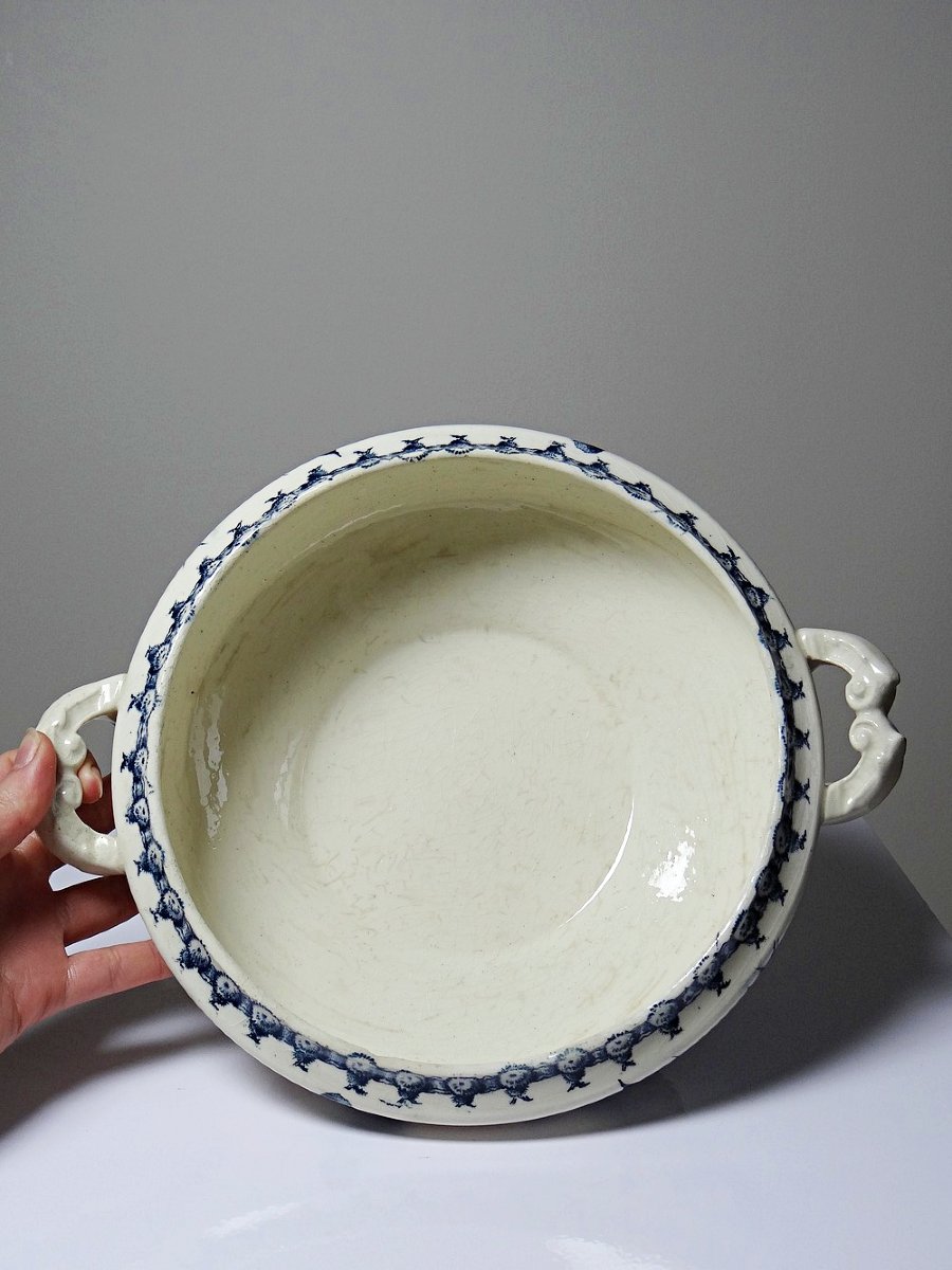 Soupière ancienne 1890-1910 porcelaine opaque terre de fer Gien modèle Chardons-photo-1