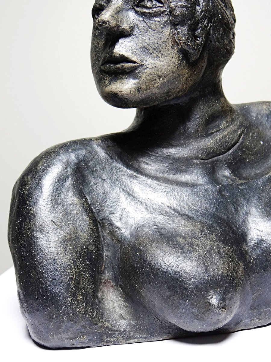 20th-century Ceramic Bust Of A Woman, Signed Handcrafted Work Of Art-photo-1