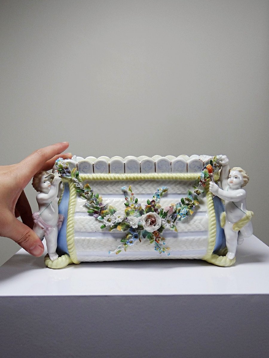 Small Antique German Porcelain Planter With Putti Design, 19th Century Meissen Style-photo-4