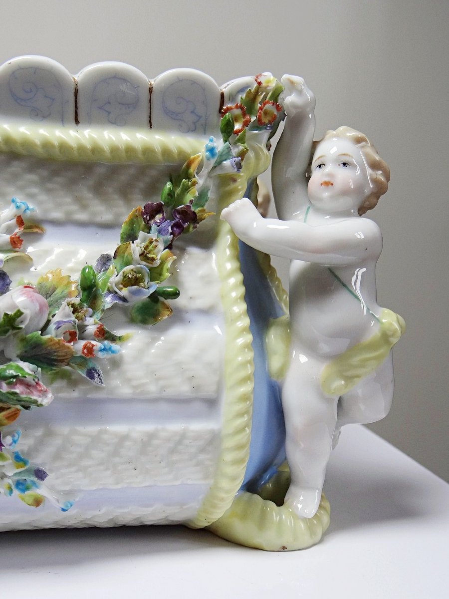 Small Antique German Porcelain Planter With Putti Design, 19th Century Meissen Style-photo-7
