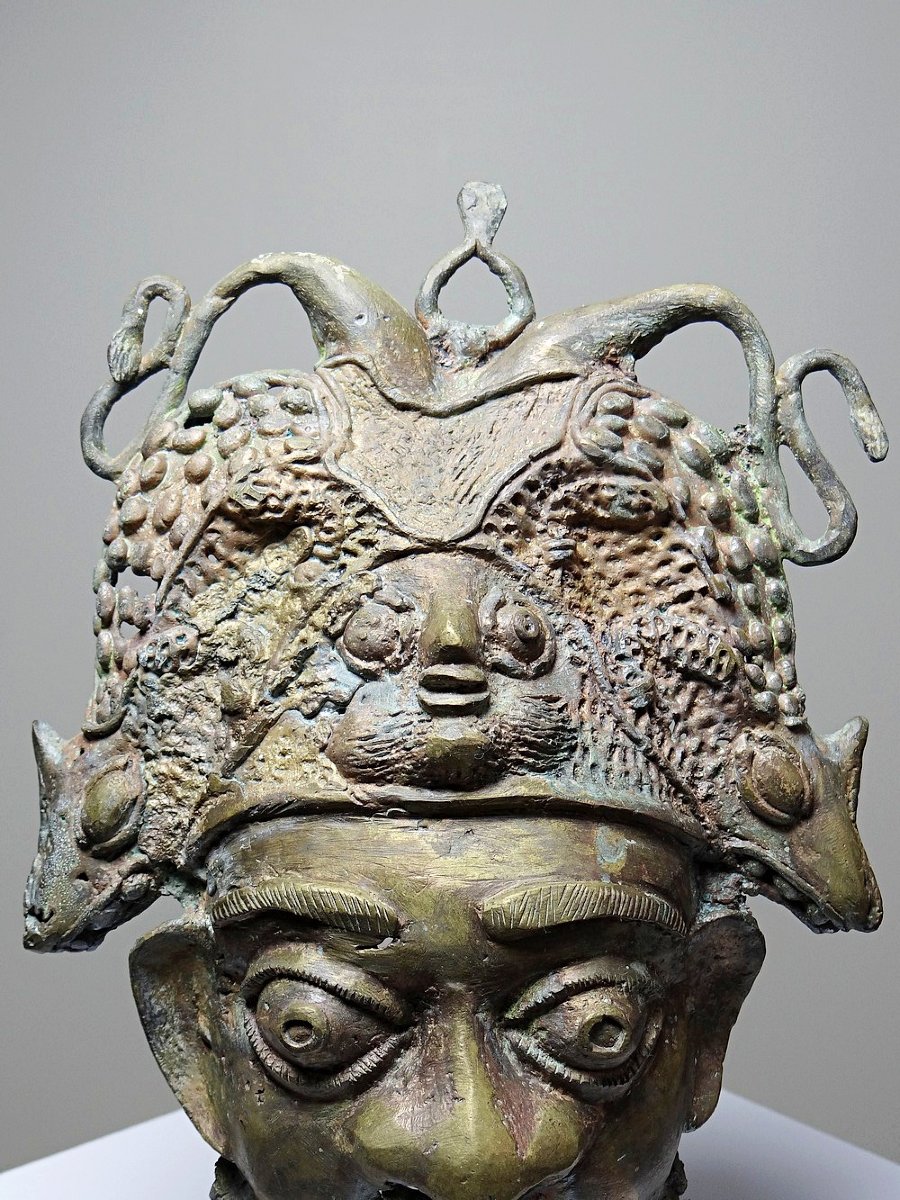 Vintage African Lost-wax Bronze Mask From Bamoun, Cameroon, 20th Century -photo-2