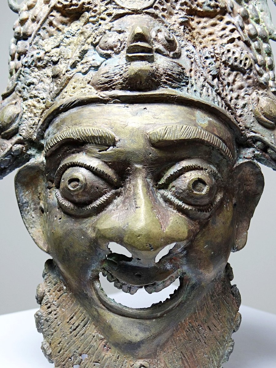 Vintage African Lost-wax Bronze Mask From Bamoun, Cameroon, 20th Century -photo-3