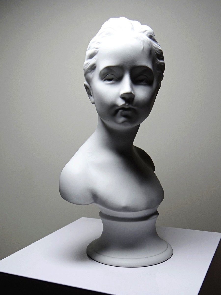Bust Of Louise Brongniard After Houdon, White Biscuit Porcelain, Tharaud, Limoges, 20th Century-photo-4