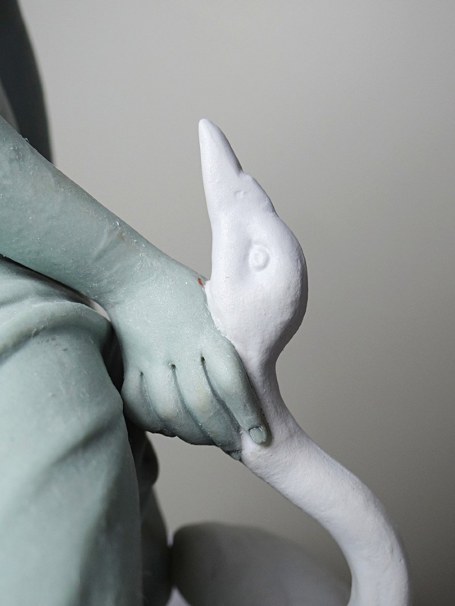 Sujet biscuit bicolore Letu & Mauger, Léda et le Cygne, XIXe, céladon & blanc-photo-6