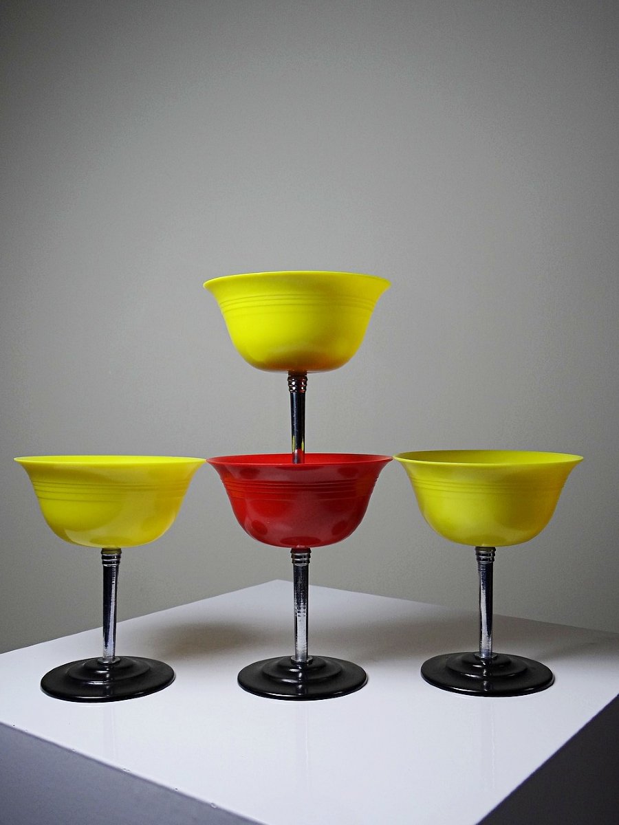 4 coupes à dessert Art Déco en Nudawn & Catalin, Canada, années 1930-photo-2