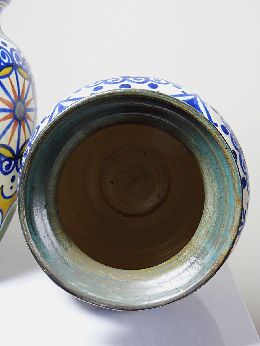 Duo de grands vases décoratifs Carla Holland, décor Gouda, vers 1930-40-photo-3