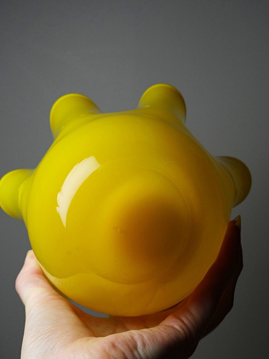Fazzoletto Vase In Italian Blown Glass, Yellow-lined Opaline, Murano 1960-70-photo-2