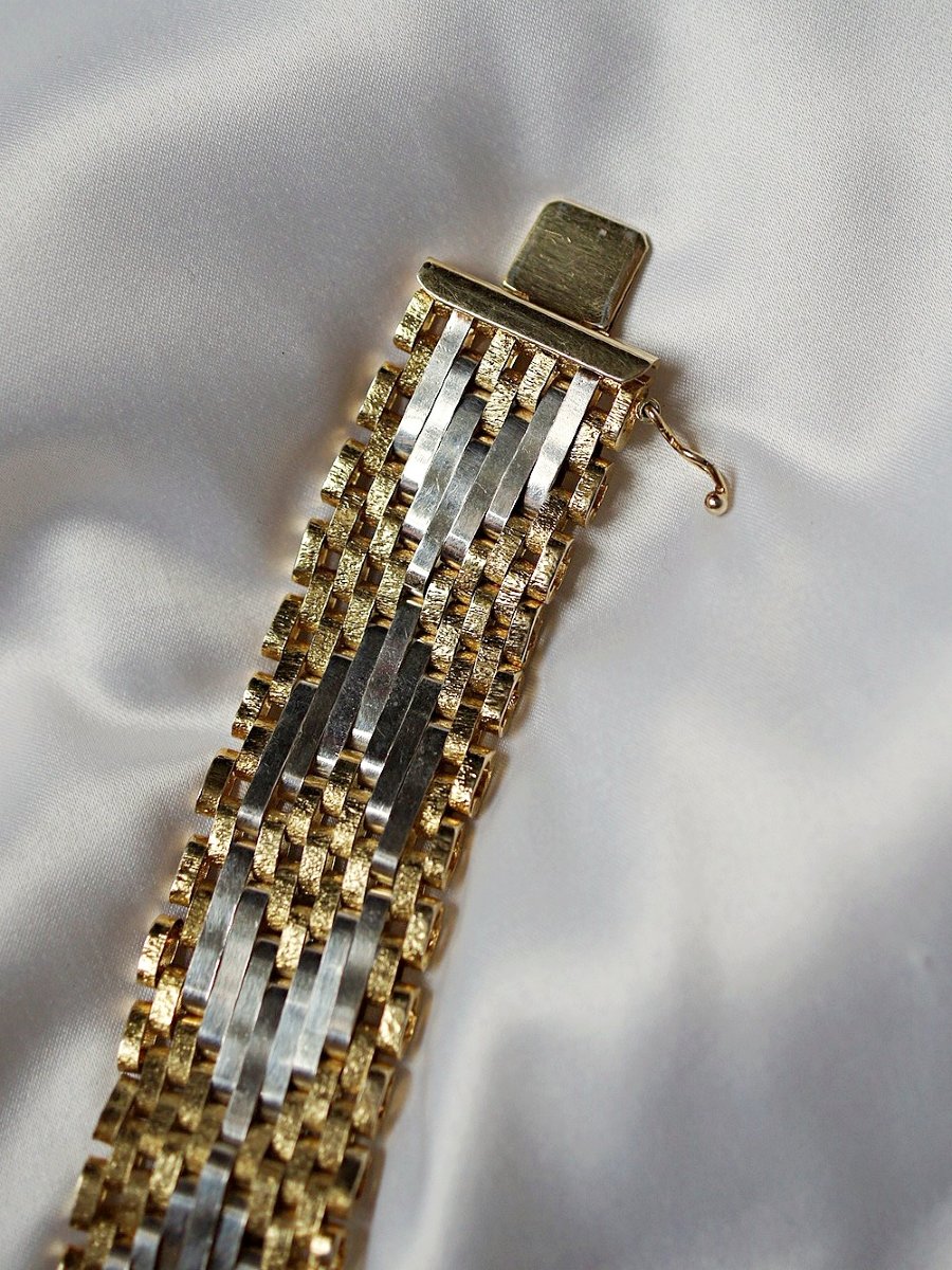 Italian 1980s Woven Mesh Fancy Cuff Bracelet In Gold And Silver Metal-photo-2