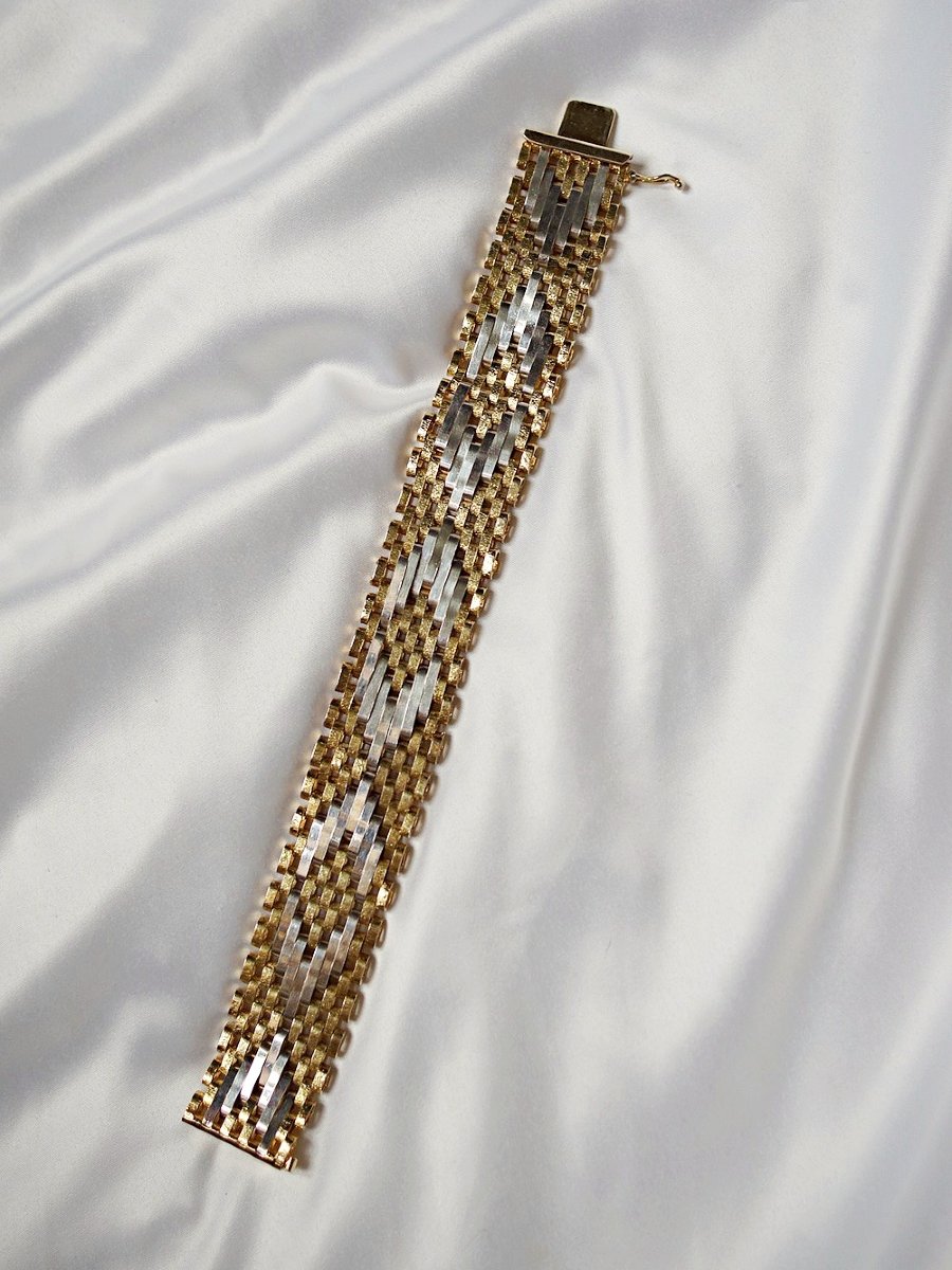 Italian 1980s Woven Mesh Fancy Cuff Bracelet In Gold And Silver Metal-photo-1