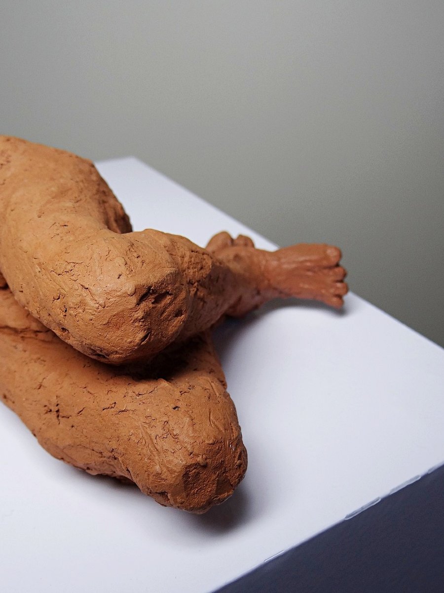 Signed, Raw Terracotta Sculpture Of A Reclining Female Nude, 1970s-1980s-photo-4