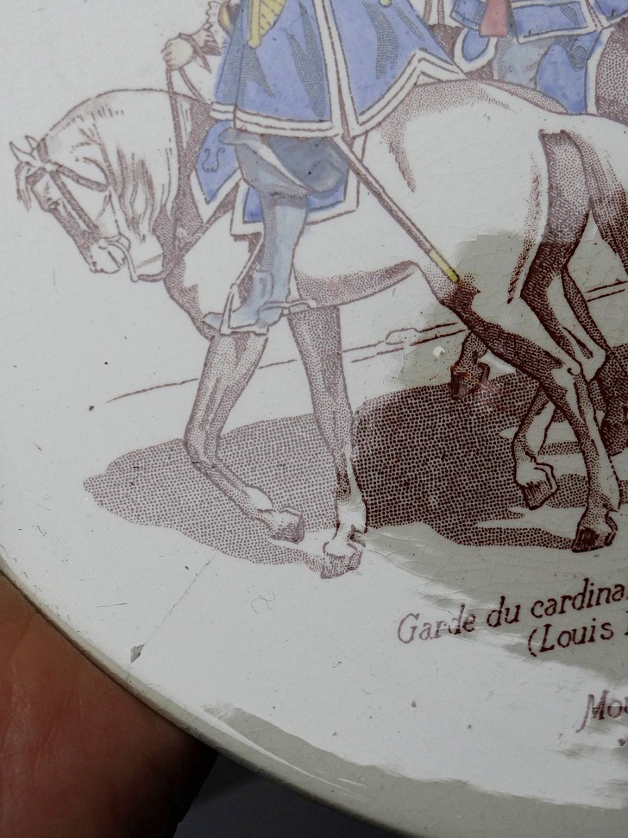 Set Of 5 Antique Sarreguemines Earthenware Wall Plates With Polychrome Military Decoration-photo-1