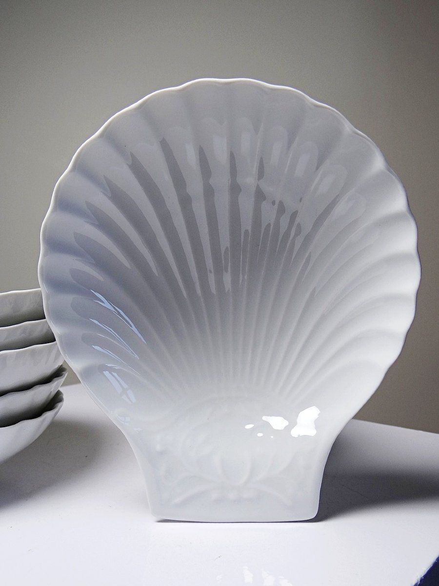 Suite de 6 coupelles coquilles en porcelaine de Limoges Philippe Deshoulières XXe-photo-3