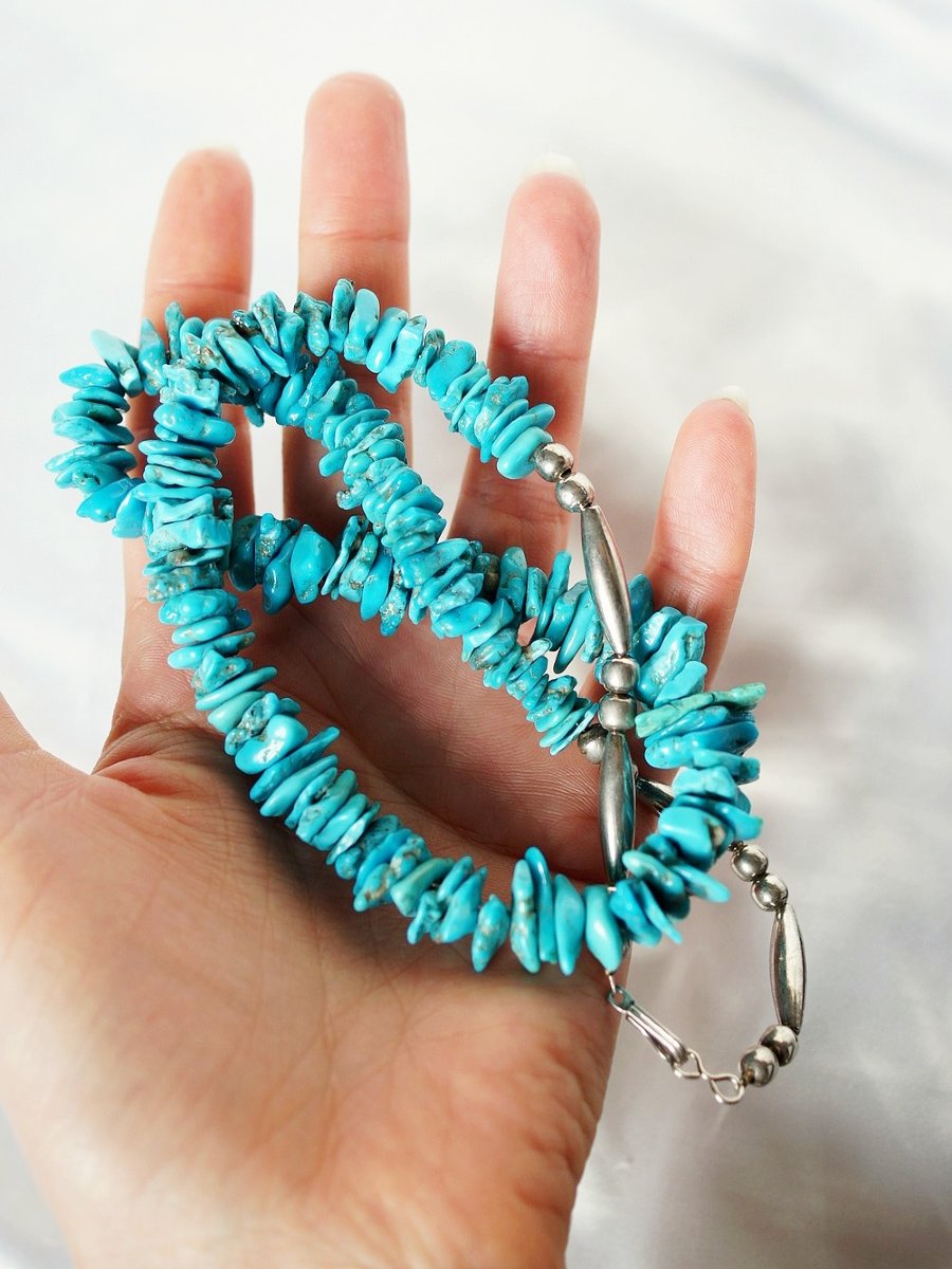 Collier chips de turquoise naturelle métal argenté, années 1970-1990-photo-3