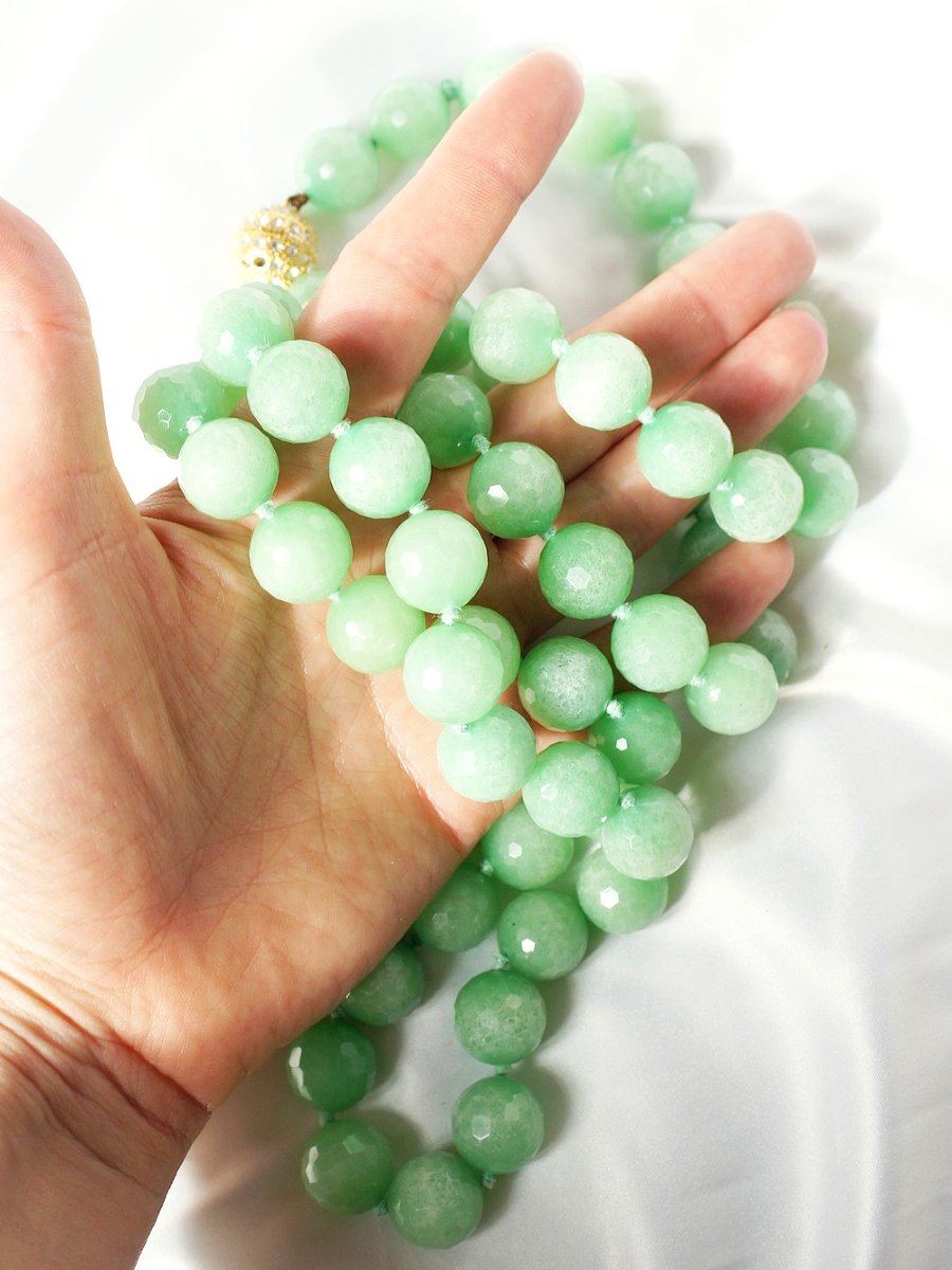 Imposing Long Necklace Of Large Faceted Chrysoprase Beads And Vintage Gold-plated Metal-photo-8