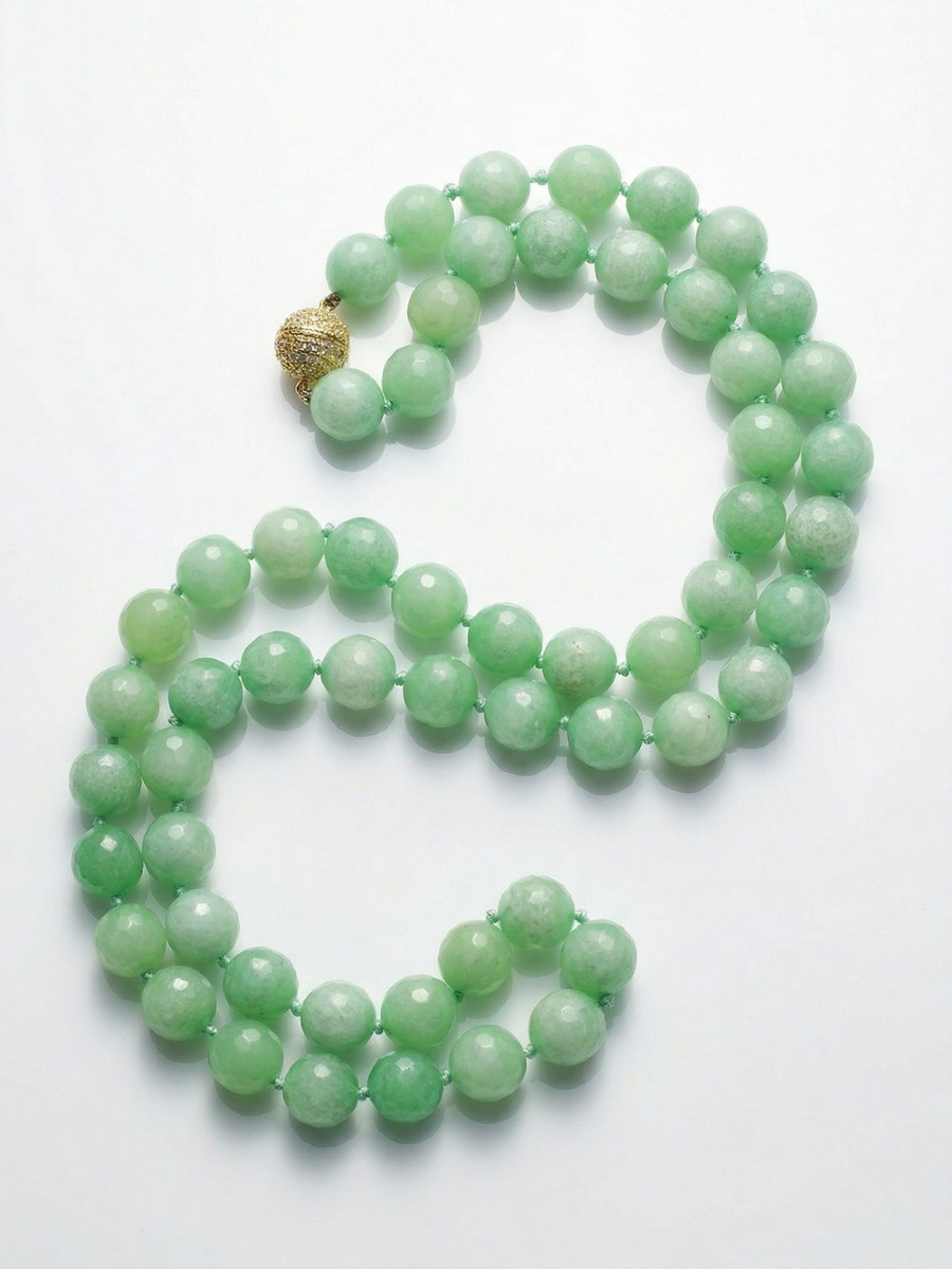 Imposing Long Necklace Of Large Faceted Chrysoprase Beads And Vintage Gold-plated Metal