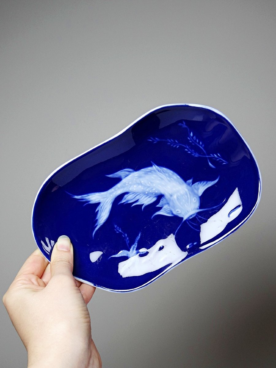 Limoges Blue Enameled Porcelain Pocket With Japanese Fish Design-photo-4