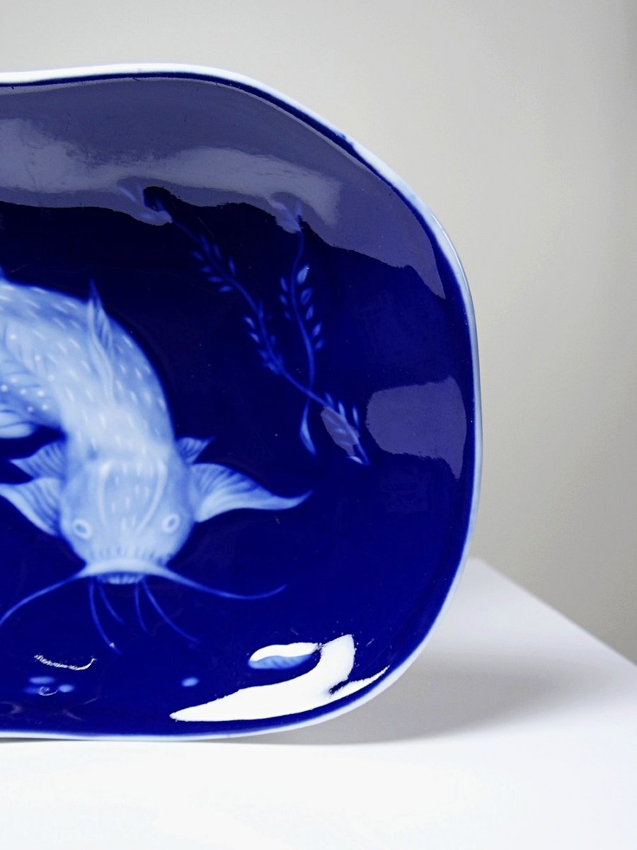 Limoges Blue Enameled Porcelain Pocket With Japanese Fish Design-photo-2