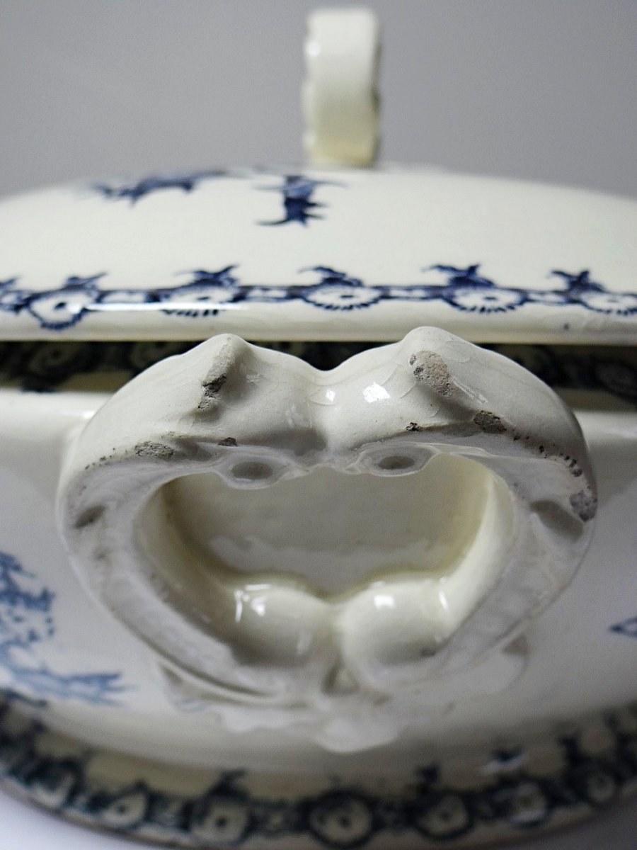 Soupière ancienne 1890-1910 porcelaine opaque terre de fer Gien modèle Chardons-photo-1