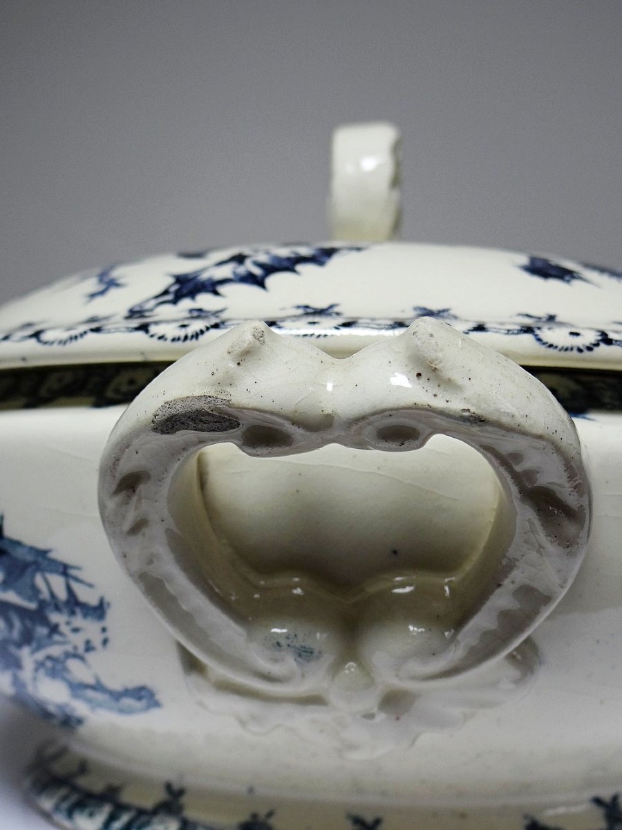 Soupière ancienne 1890-1910 porcelaine opaque terre de fer Gien modèle Chardons-photo-2