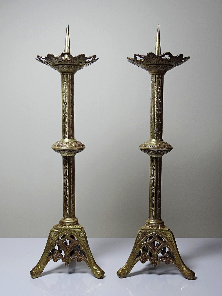 Paire de piques-cierges anciens en bronze doré, style gothique XIXe -photo-3