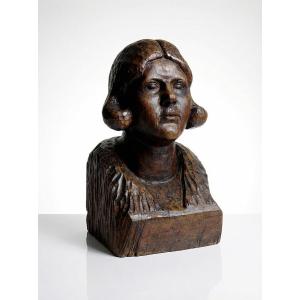 Imposing Bust Of A Woman In Solid Wood, Carved With A Gouge, 19th Century