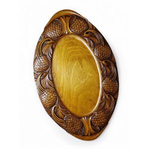 Plateau bois sculpté décor de pommes de pin style art nouveau XXe