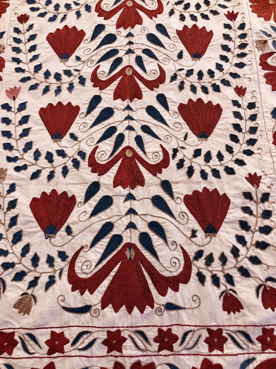 Exceptional Suzani, Uzbekistan Circa 1950-photo-1