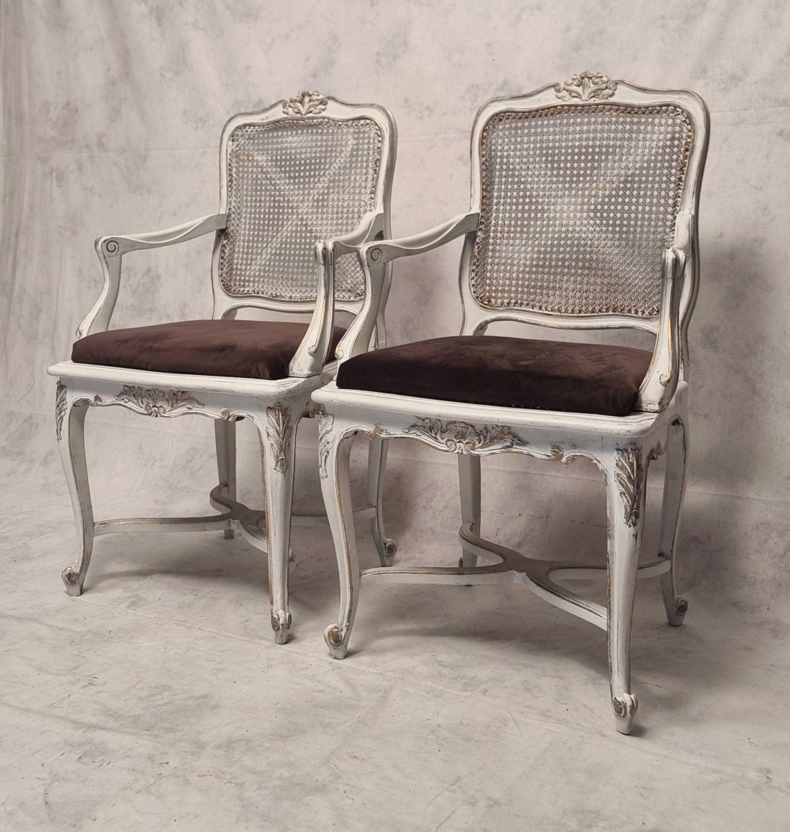 Paire De Fauteuils Cannés De Style Régence - Bois Peint - 19ème