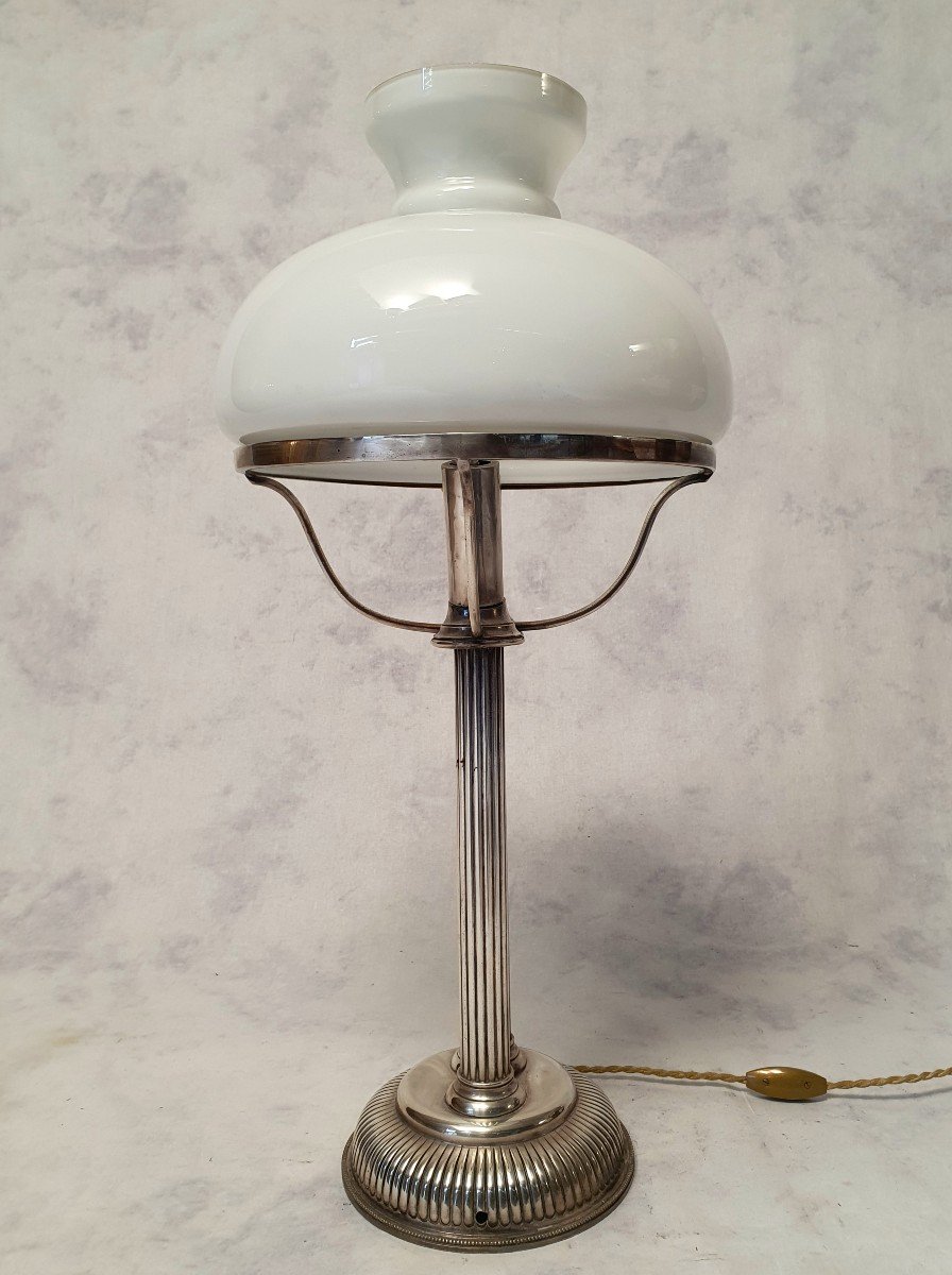 Lampe - Colonne Corinthiennes - Art Déco - Opaline Blanche - Ca 1930-photo-1