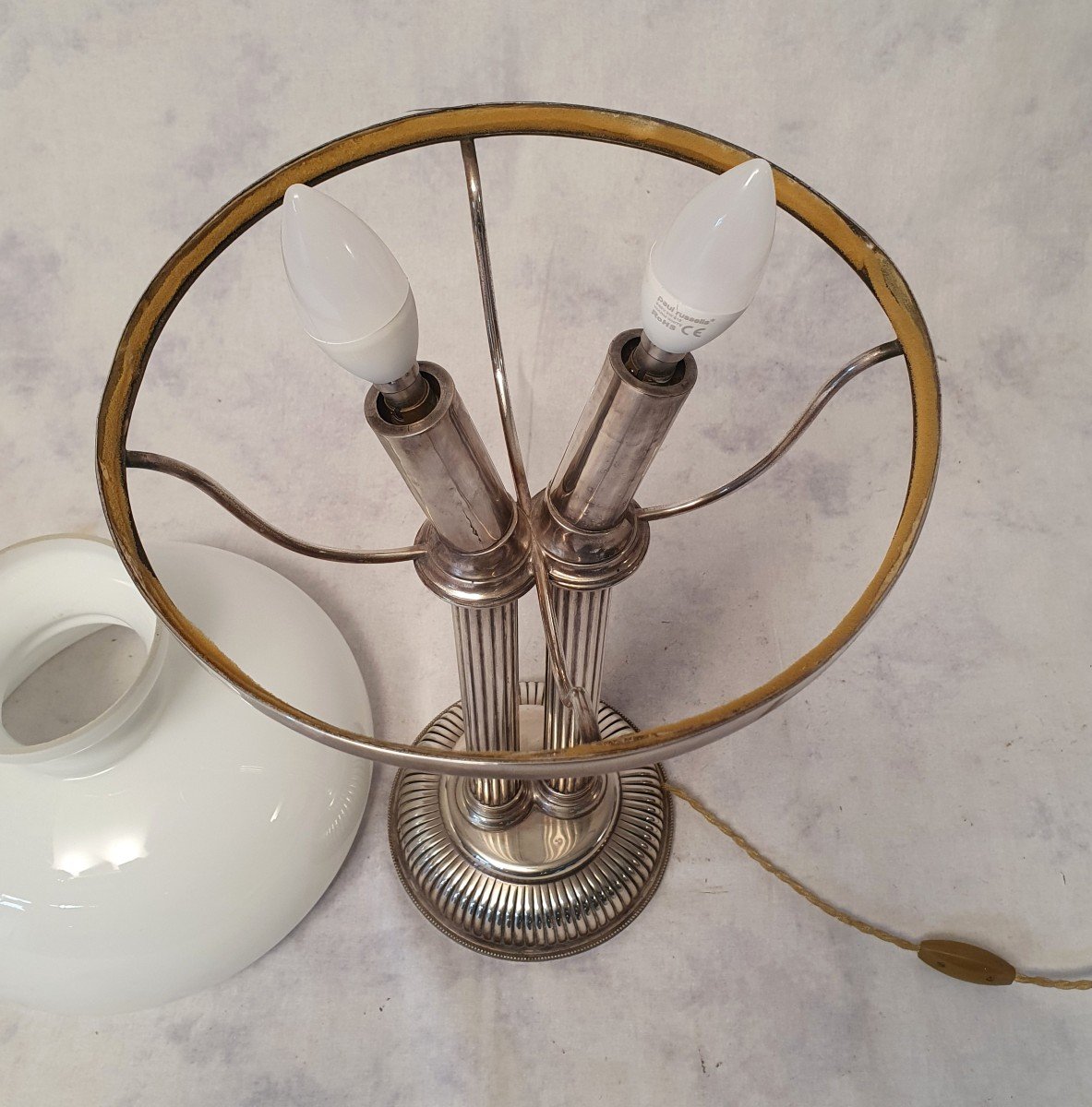 Lampe - Colonne Corinthiennes - Art Déco - Opaline Blanche - Ca 1930-photo-6