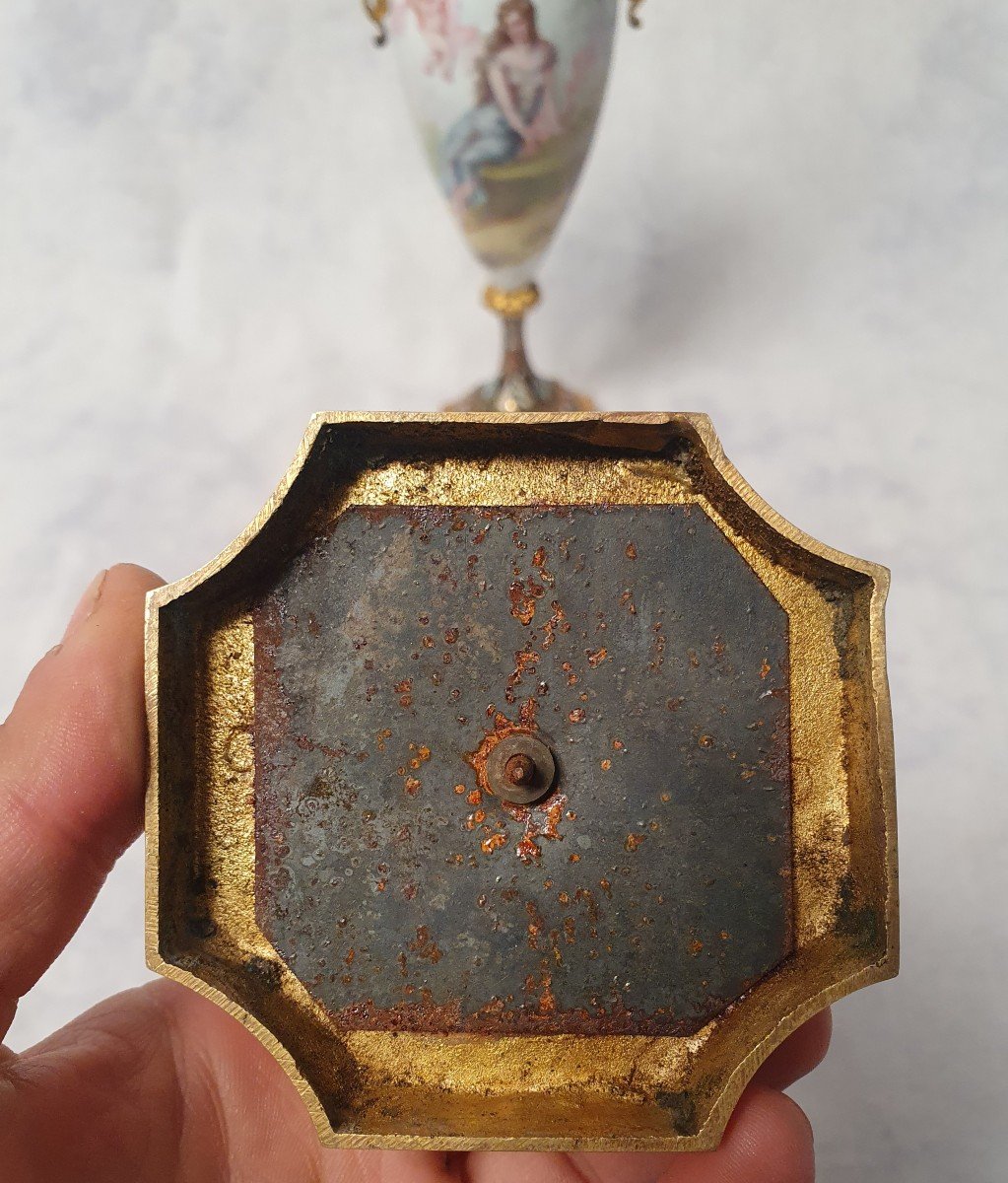 Paire De Vases Signés Sylvi – Porcelaine De Sèvres & Bronze Doré – 19ème-photo-8