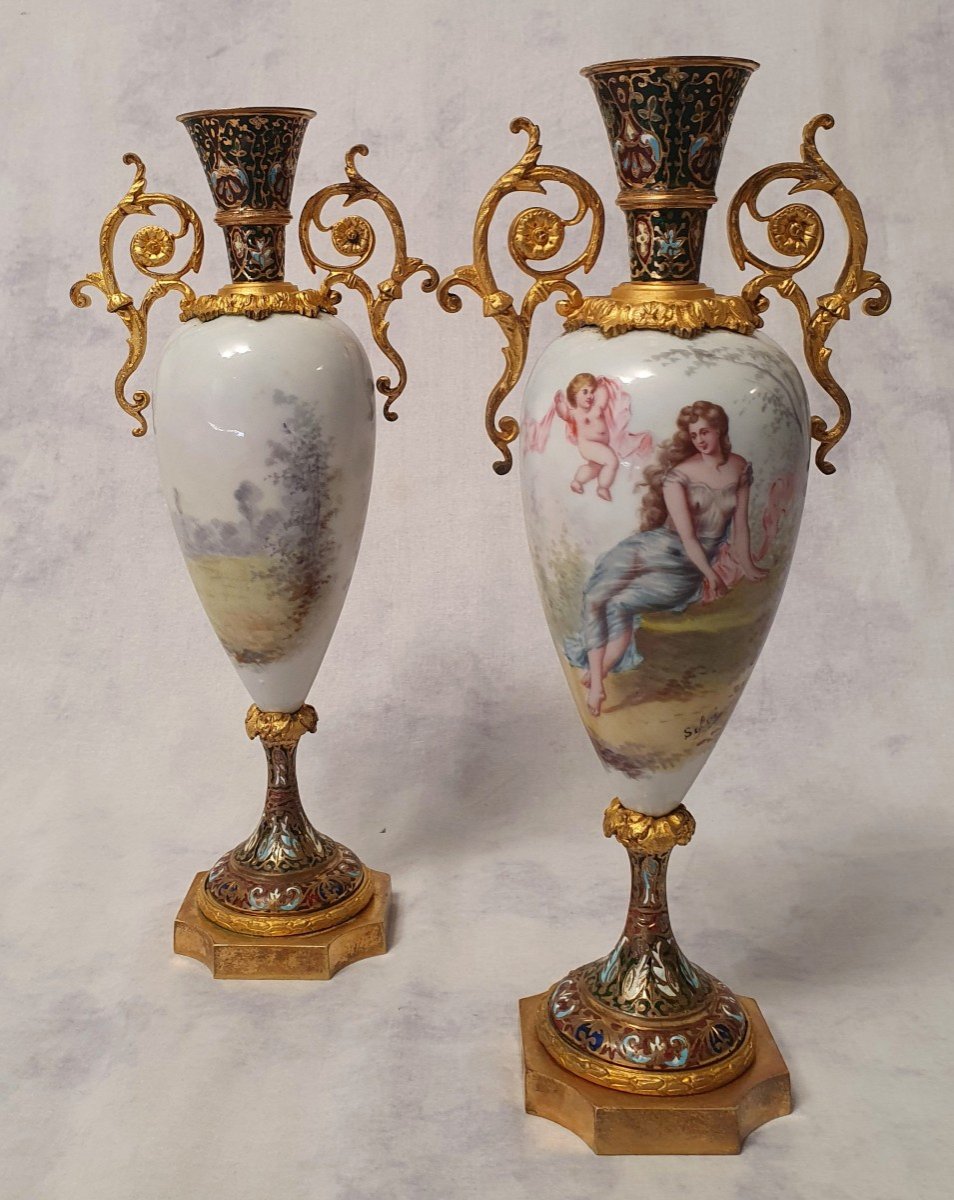 Paire De Vases Signés Sylvi – Porcelaine De Sèvres & Bronze Doré – 19ème