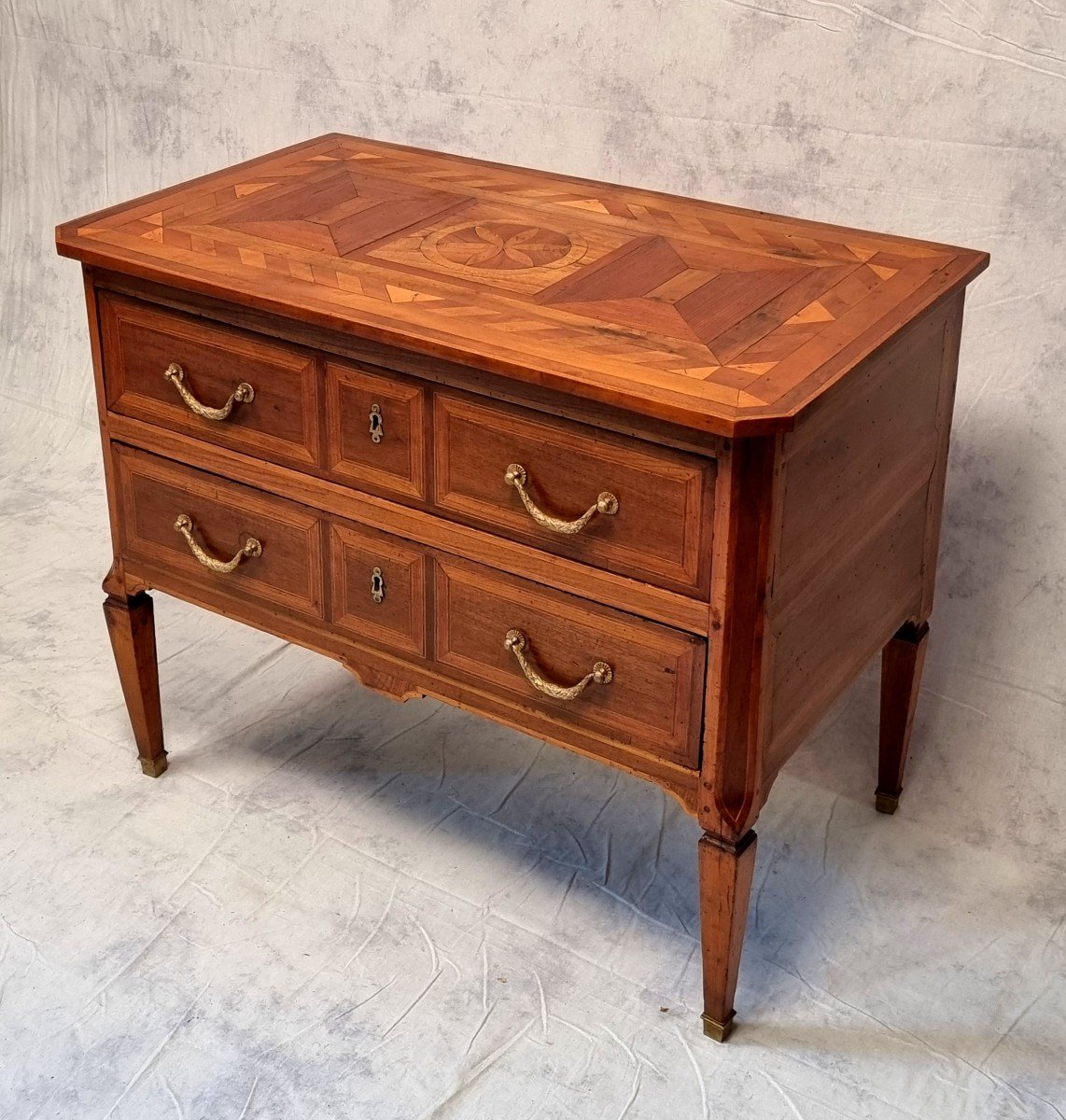 Commode Sauteuse Époque Louis XVI - Travail De l'Est - Noyer - 18ème -photo-3