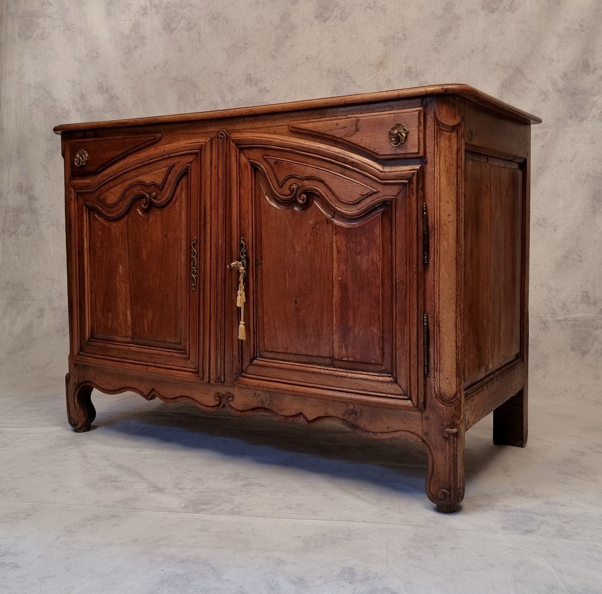 Hunting Buffet Louis XV Period - Molded Walnut - 18th