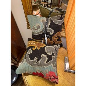 Coppia Di Cuscini In Tappeto Kilim Antico