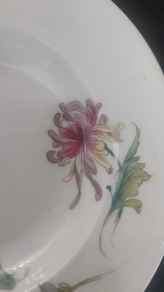 Quatre assiettes porcelaine de la Maison Tharaud de Limoges-photo-1