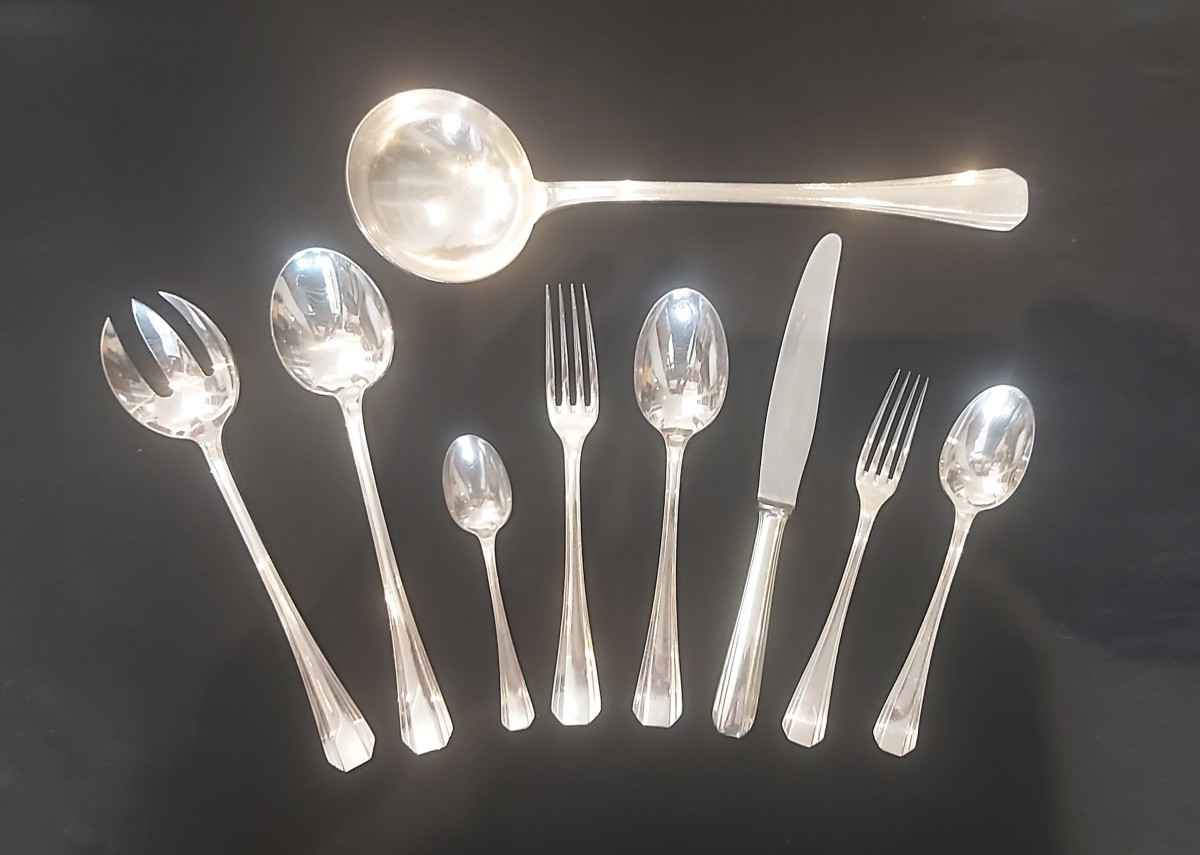 Ménagère Christofle Art Déco modèle Boreal 75 pièces 