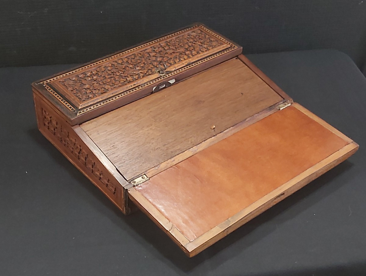 Écritoire anglo-indien sculpté-photo-2