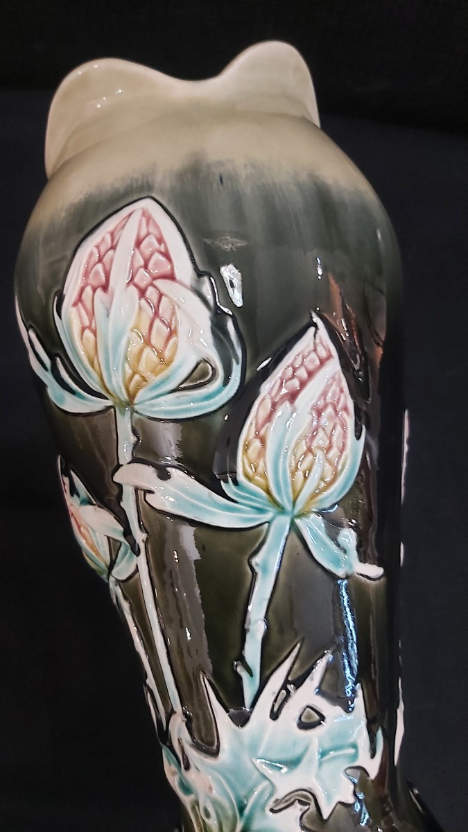 Vases barbotine de la faïencerie Gustave de Bruyn à Fives (Lille) Art Nouveau -photo-3