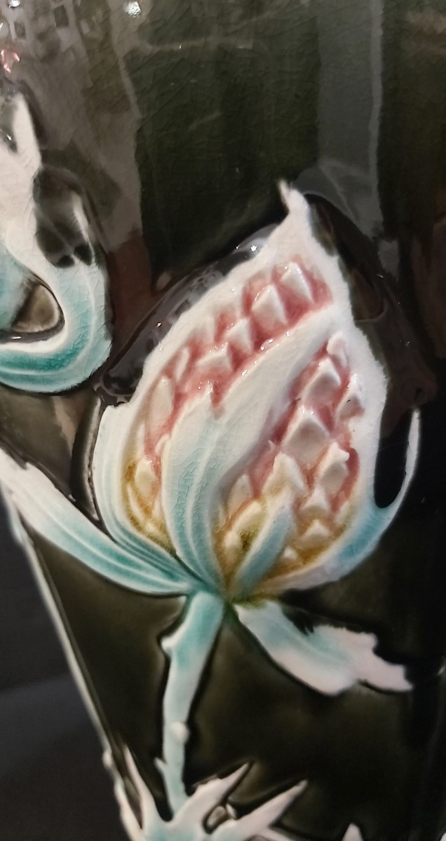 Vases barbotine de la faïencerie Gustave de Bruyn à Fives (Lille) Art Nouveau -photo-2