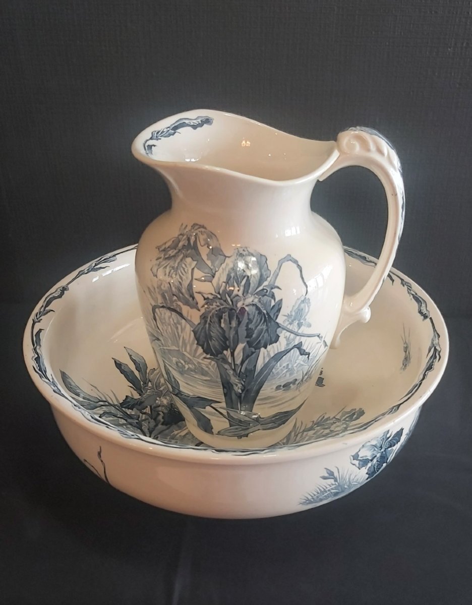Bathroom Set, Pitcher And Basin, Villeroy & Boch.