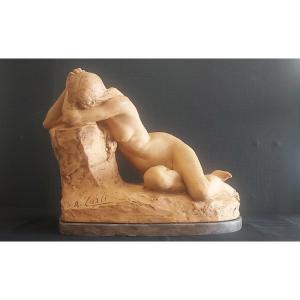Nu féminin, statue d'Auguste Carli.