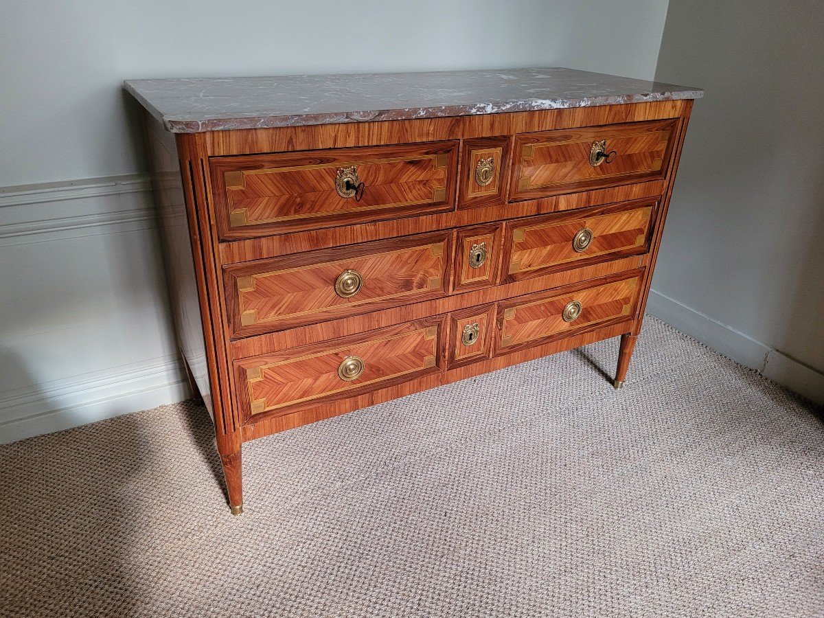 Commode En Marqueterie 