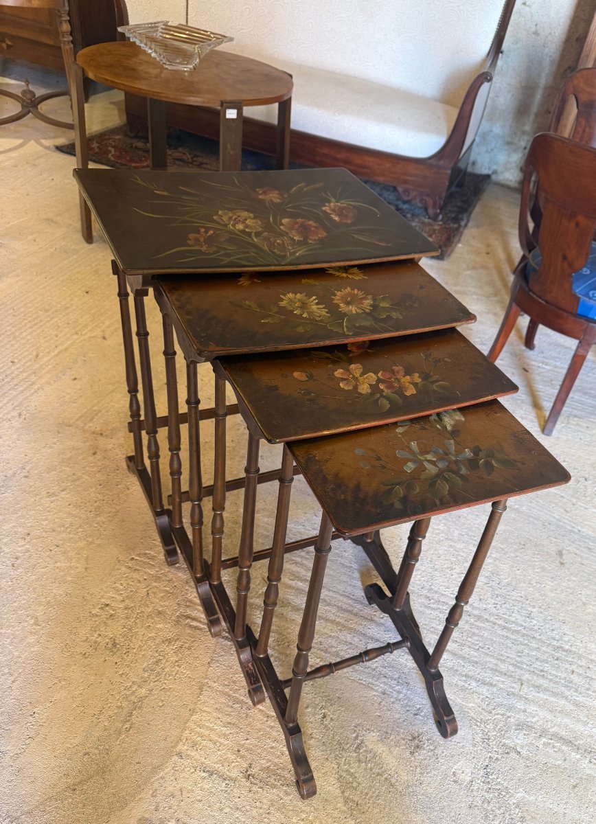 Set Of 4 Nesting Tables